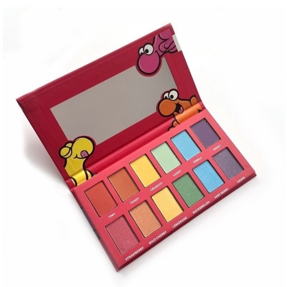 Nerds Eyeshadow Palette X Taste Beauty - Picture 3 of 7